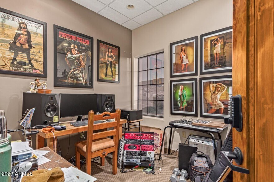 More Photos Of 6195 E Cave Creek Rd, Cave Creek Storefront Retail Office For Sale