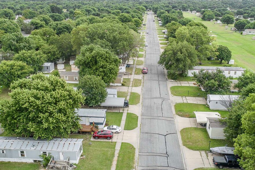 More Photos Of , Wichita Multifamily For Sale