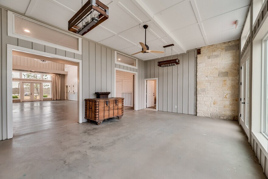 More Photos Of 955 Jack Eastham, Avalon Land For Sale