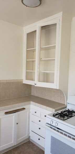 More Photos Of 1458 E 33rd St, Oakland Apartments For Sale