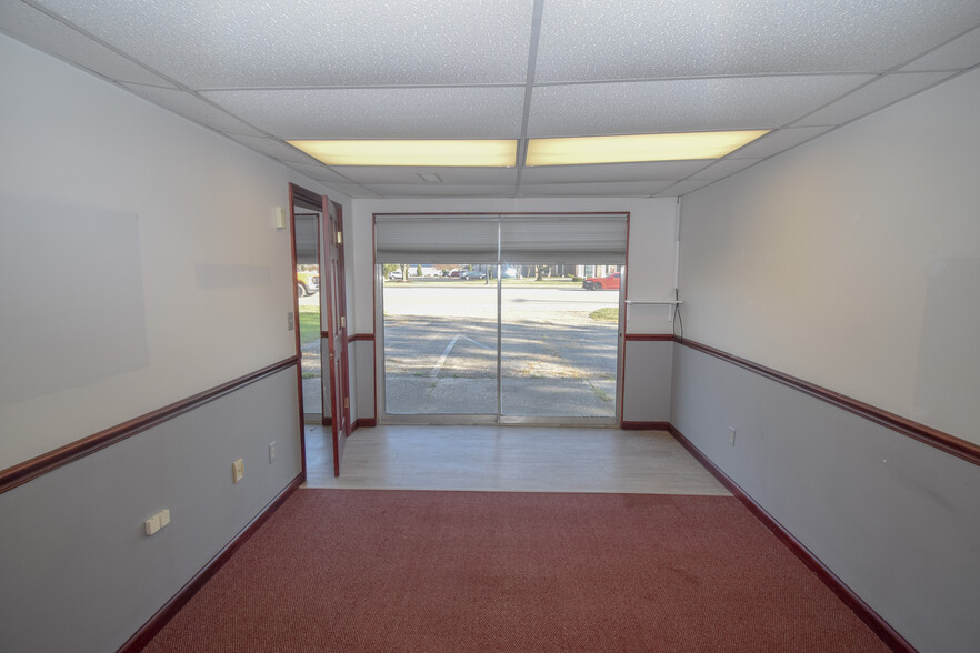 More Photos Of 1498-1502 W Main St, Tipp City Loft Creative Space For Lease
