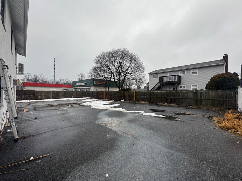 More Photos Of 740 Broadway, Amityville Office Residential For Sale