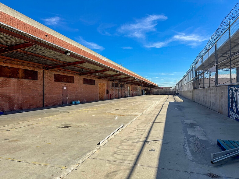 More Photos Of 4700 S Boyle Ave, Vernon Warehouse For Lease