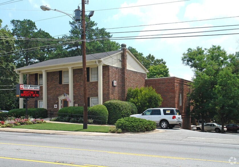 More Photos Of 4605 Roswell Rd NE, Atlanta Office For Lease