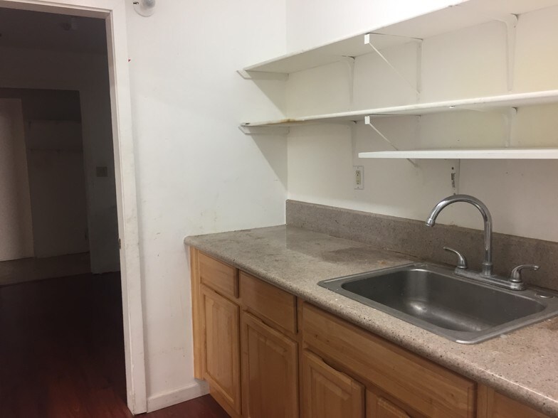 More Photos Of 222-238 E Main St, Alhambra Storefront For Lease