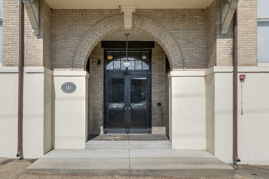 More Photos Of 141 E Wythe St, Petersburg Apartments For Sale