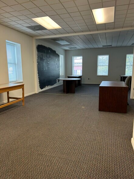 More Photos Of 553 Main St, Stroudsburg Loft Creative Space For Lease