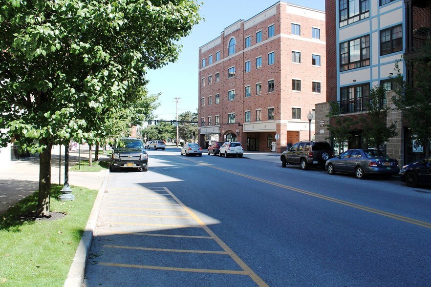 More Photos Of 60 Railroad Pl, Saratoga Springs Office For Lease