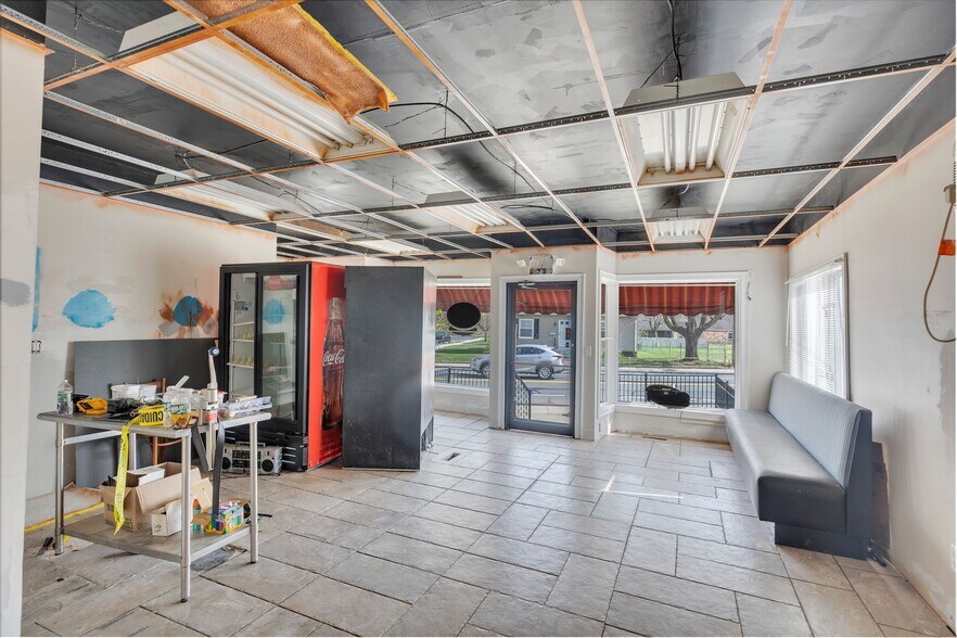 More Photos Of 459-461 East St, Ludlow Storefront Retail Residential For Sale