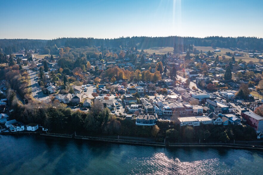 More Photos Of 105 1st St, Langley Storefront Retail Residential For Sale