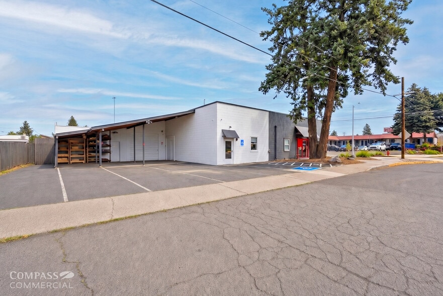More Photos Of 180 & 190 NE Irving Avenue, Bend Office For Sale