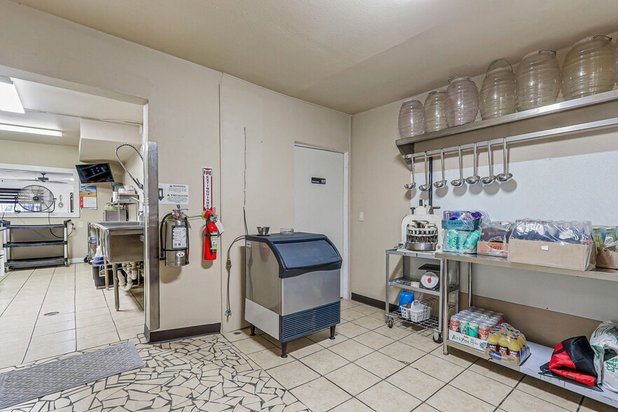 More Photos Of 2222 Bassett Ave, El Paso Storefront Retail Residential For Sale
