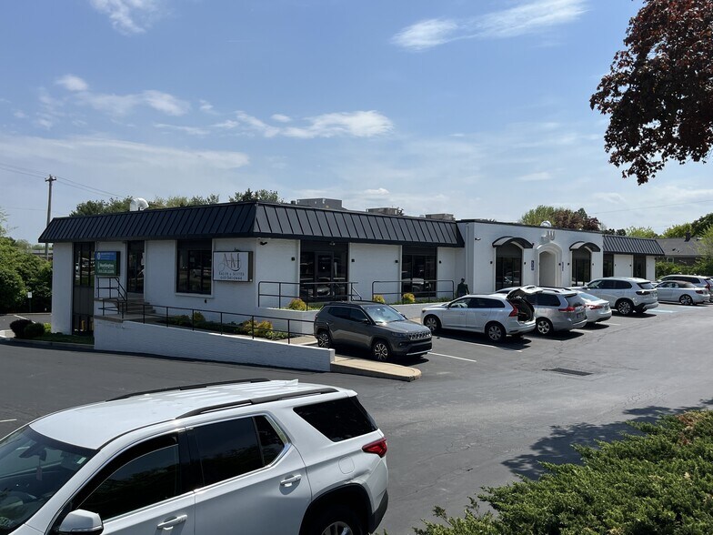 More Photos Of 891 Baltimore Pike, Springfield Township Medical For Sale