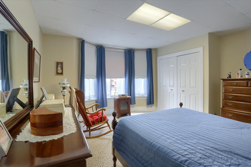 More Photos Of 3 S Market St, Shamokin Flex For Sale