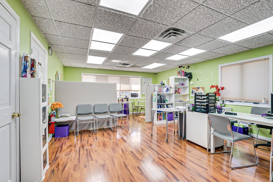 More Photos Of 894 Green St, Iselin Office For Sale