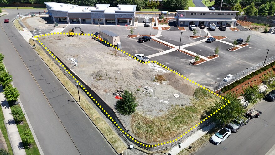 More Photos Of Hillhurst Rd, Ridgefield General Retail For Lease