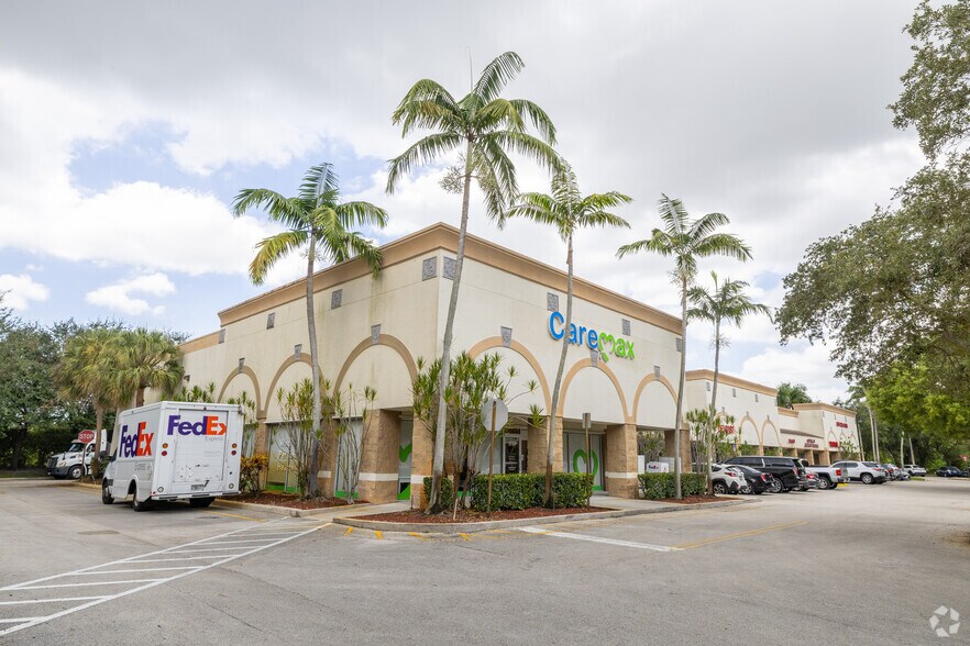 More Photos Of 1741-1759 N University Dr, Pembroke Pines Storefront Retail Office For Sale