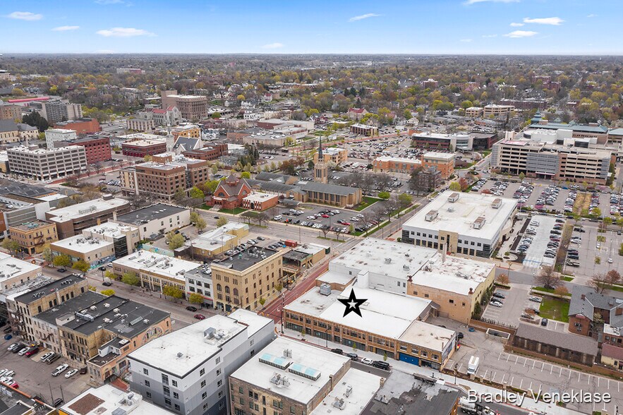 More Photos Of 200 S Division Ave, Grand Rapids Storefront Retail Office For Lease