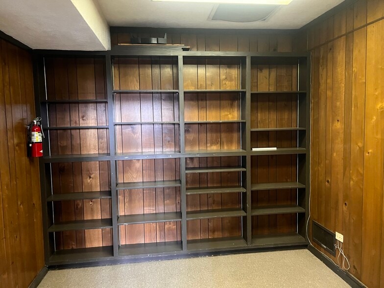 More Photos Of 309 N Main St, Salisbury Office Residential For Sale