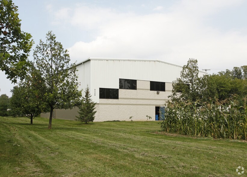 Primary Photo Of 51716 Grand River Ave, Wixom Warehouse For Lease
