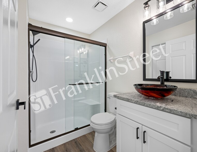 More Photos Of 10490 Chalmer St, Spring Hill Apartments For Sale