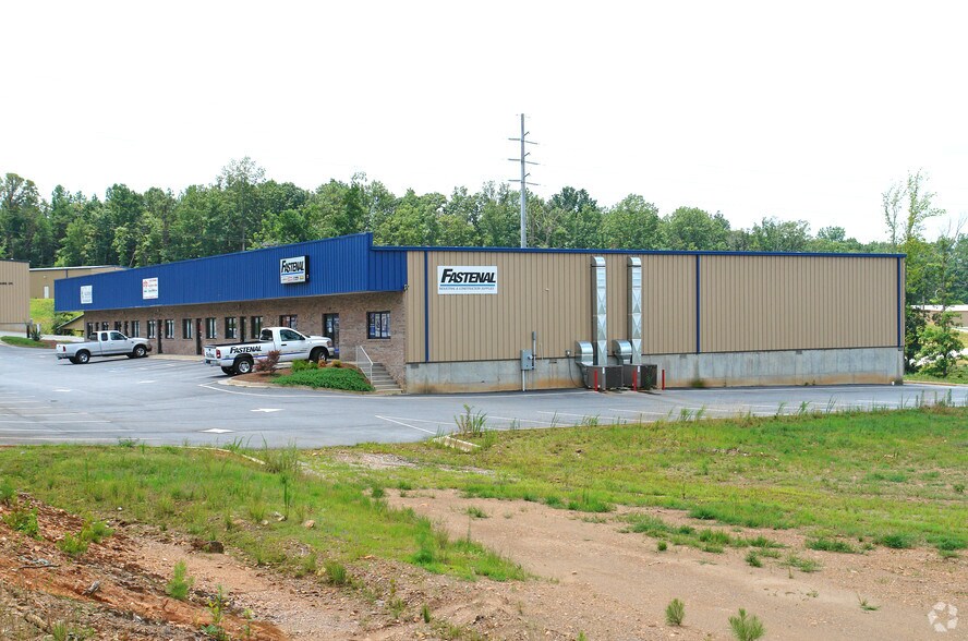 More Photos Of 9 McAdams Dr, Tallapoosa Distribution For Lease