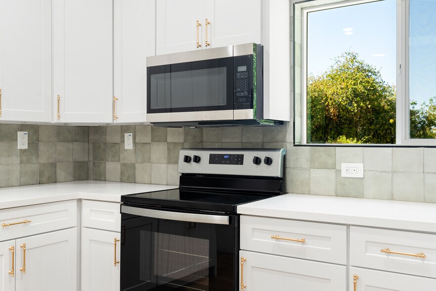 More Photos Of 14268 CA-160, Isleton Apartments For Sale