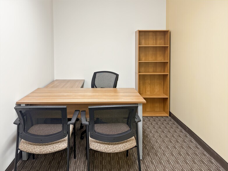 More Photos Of 600 Crowfoot Cres NW, Calgary Coworking Space