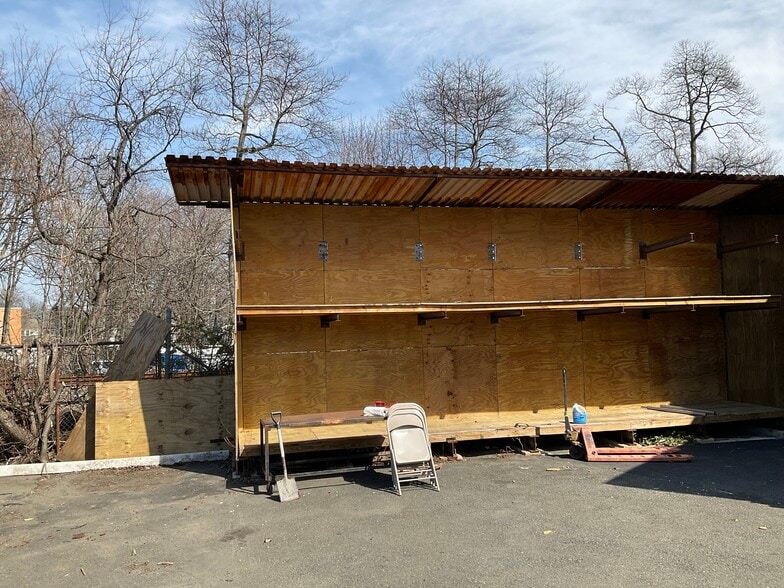 More Photos Of 1 Sago St, Clifton Flex For Lease