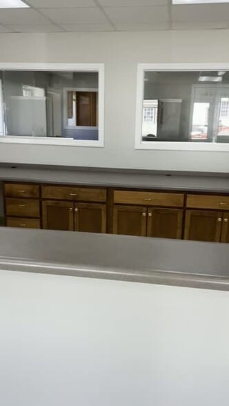 More Photos Of 651 W Broad St, Athens Office For Lease