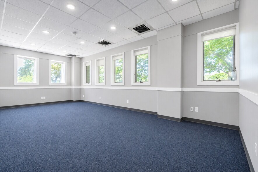 More Photos Of 1575 Hillside Ave, New Hyde Park Medical For Sale