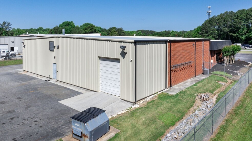 More Photos Of 5350 Webb Pky, Lilburn Flex For Sale