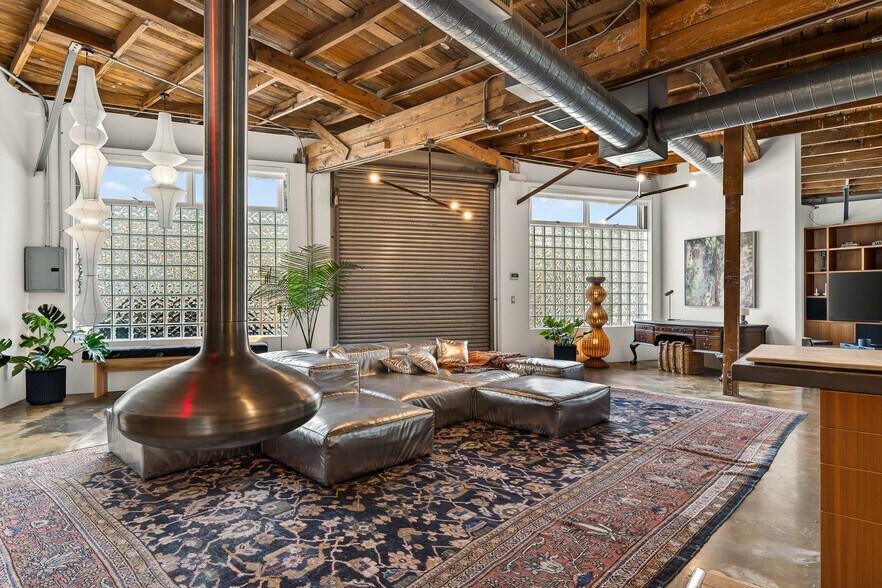More Photos Of 120 Mildred Ave, Venice Loft Creative Space For Sale