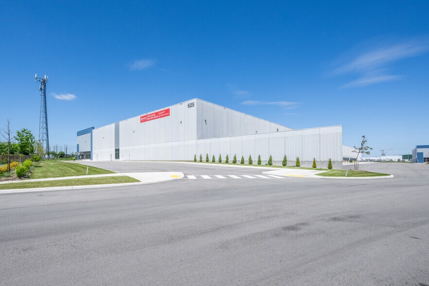 More Photos Of 625 Bronte Rd, Oakville Industrial For Lease