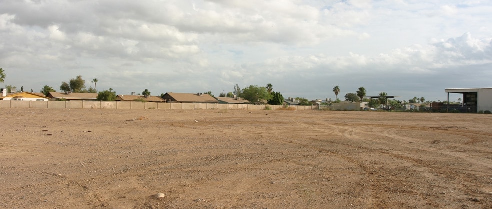 More Photos Of 7020 W Van Buren Ave, Phoenix Warehouse For Lease