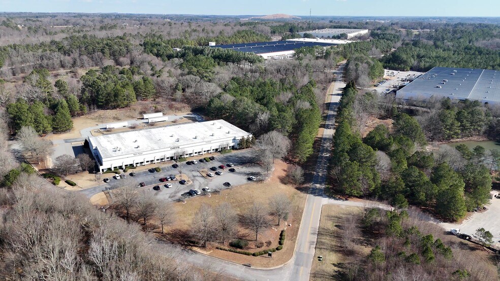 More Photos Of 1023 Barrow Industrial Pky, Auburn Unknown For Lease