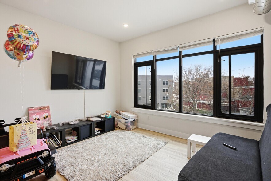 More Photos Of 2440 Kensington Ave, Philadelphia Apartments For Sale