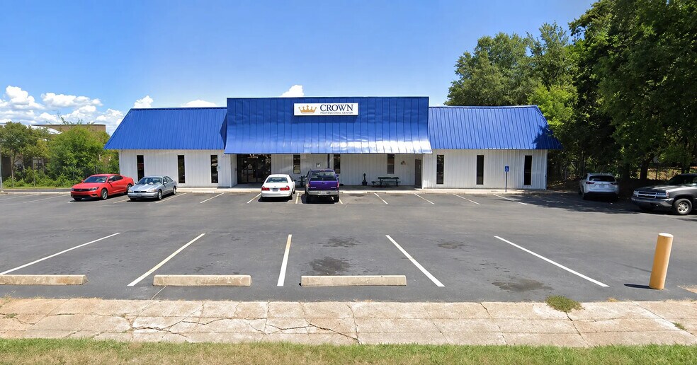 Primary Photo Of 3305 Mansfield Rd, Shreveport Service For Sale