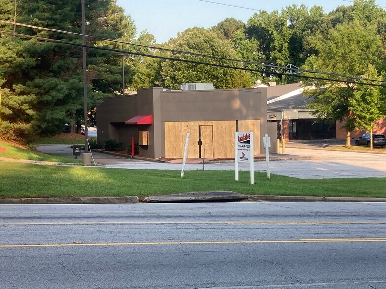 More Photos Of 452 S Deshon Rd, Lithonia Restaurant For Sale