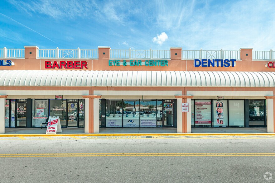 More Photos Of 5701-5881 N University Dr, Tamarac Unknown For Lease