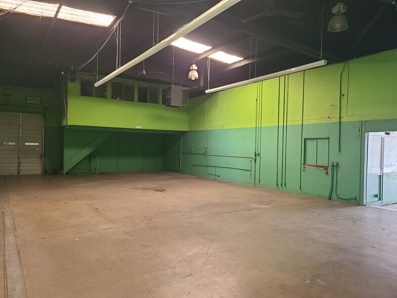 More Photos Of 1115 W Veterans Memorial Blvd, Killeen Auto Dealership For Lease