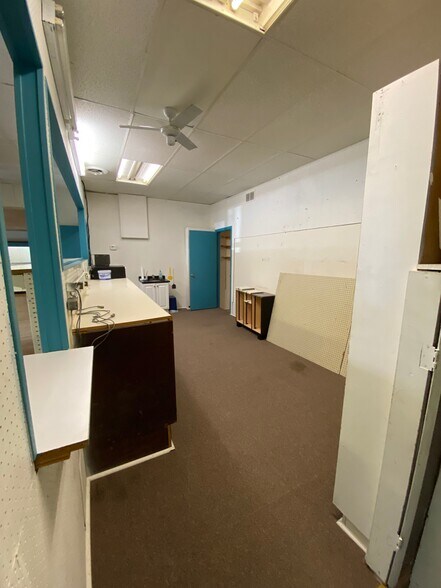 More Photos Of 122-124 Depot St, Gardner Drugstore For Sale