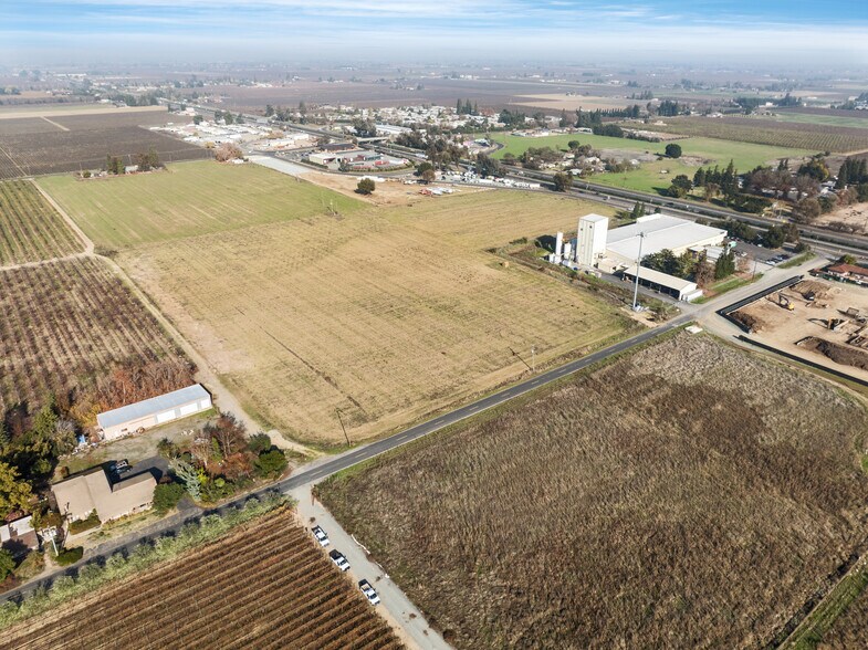 More Photos Of 19101 N Highway 99, Acampo Land For Sale