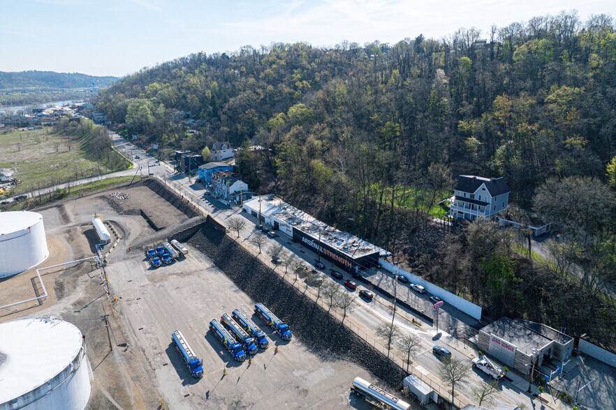 More Photos Of 5770 Butler St, Pittsburgh Storefront Retail Office For Sale