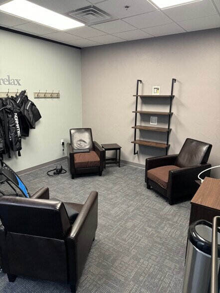 More Photos Of 3525 E Calumet St, Appleton Storefront For Lease