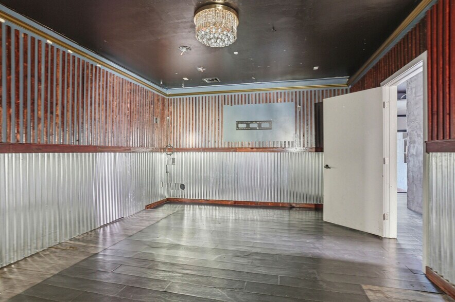 More Photos Of 2368 3rd St, San Francisco Restaurant For Lease
