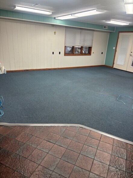 More Photos Of 430 Harmony Way, Harmony Auto Dealership For Lease