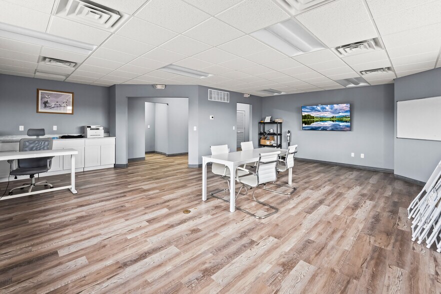 More Photos Of 4530 Venture Dr, Johnstown Warehouse For Sale