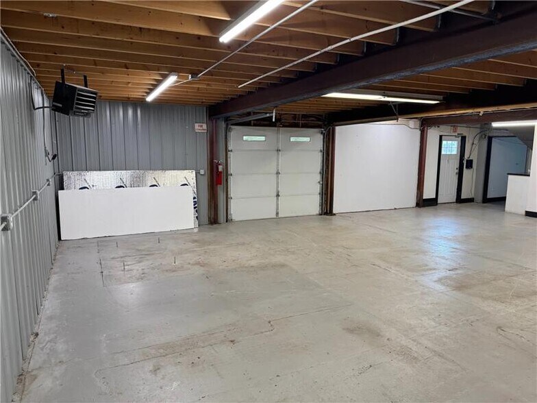 More Photos Of 22252 Us-11, Watertown Freestanding For Sale