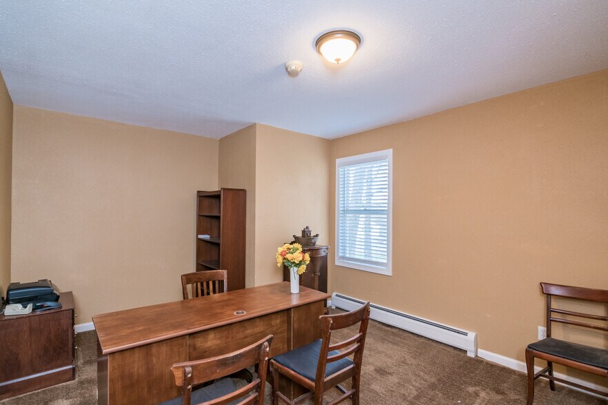 More Photos Of 154 S Mountain Rd, Northfield Schools For Sale